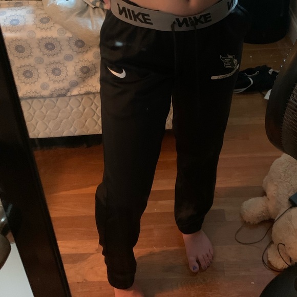 Nike Pants - Nike sweatpants